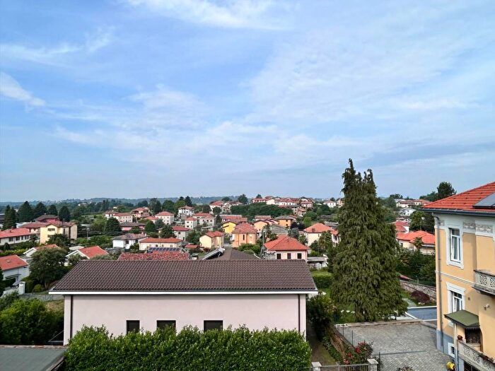 Appartamento bilocale in affitto in Via Goffredo Mameli, Morazzone