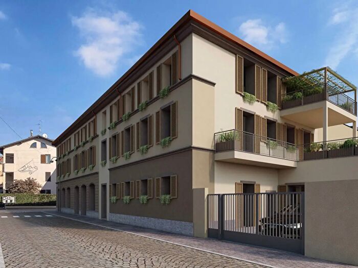 Case in Vendita e in Affitto - 3