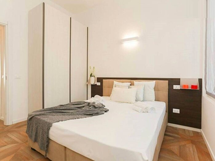 Appartamento trilocale in affitto in Via Giovanni Pezzotti, Pezzotti Meda, Milano