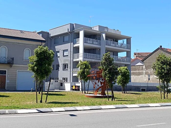 Appartamento bilocale in vendita in Via Stazione, Crema