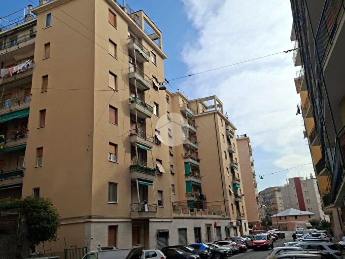 Appartamento bilocale in affitto in Via S Remo, Pra, Genova