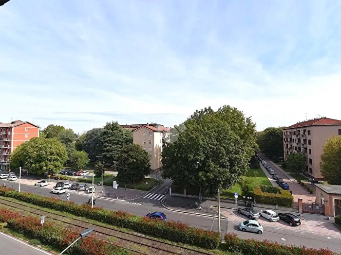 Appartamento trilocale in vendita in Via Mecenate, Milano
