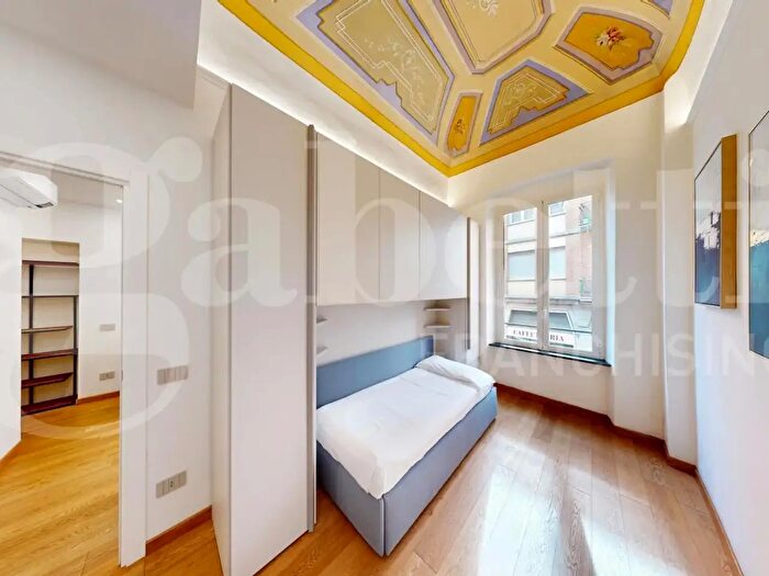 Appartamento trilocale in vendita in Via Brunenghi, Finale Ligure