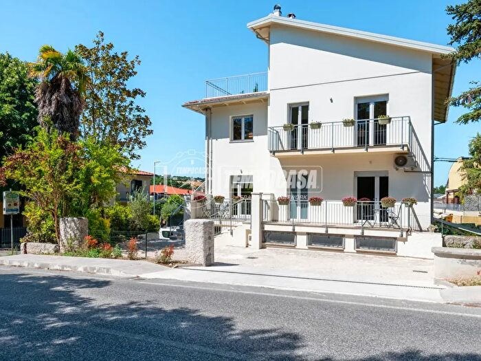 Appartamento bilocale in vendita in Via Maratta, Sirolo