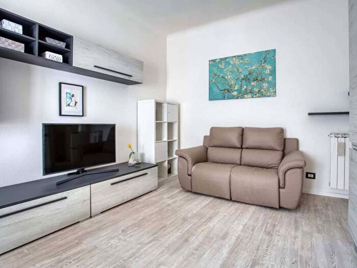 Appartamento bilocale in affitto in Corso Cristoforo Colombo, Navigli Darsena, Milano