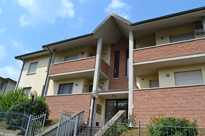 Appartamento con 6 locali in vendita in Grizzana Morandi