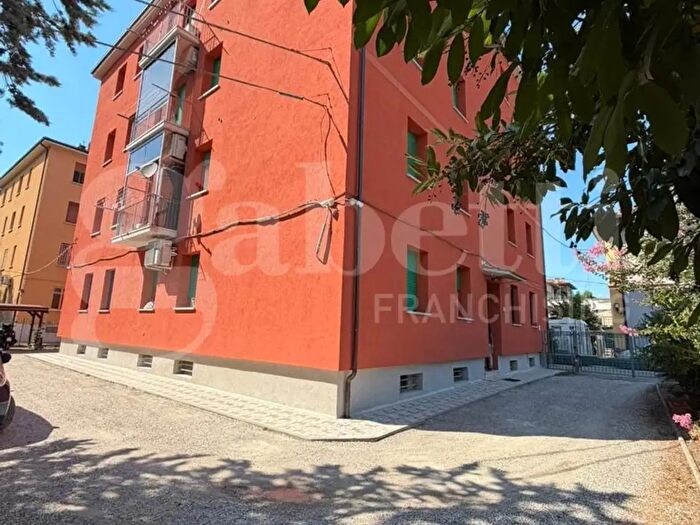 Appartamento trilocale in vendita in Via Speranza, Bologna