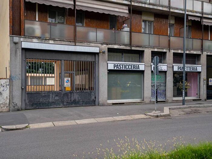Casa in vendita in via medeghino, Chiesa Rossa, Milano
