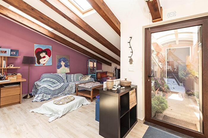 Appartamento quadrilocale in vendita in Via Dusmet, Viagrande