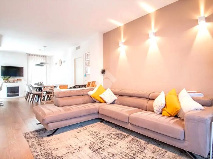 Appartamento trilocale in vendita in Via Monte Grappa, Costabissara
