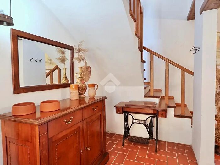 Casa con 5 locali in vendita in Via Tresinaro, Reggio Emilia