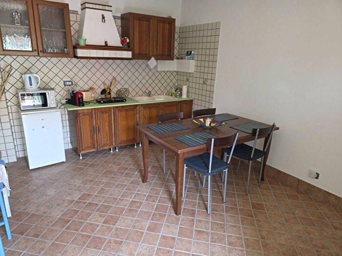Appartamento bilocale in affitto in Via Bagiarini, Centro, Cunico