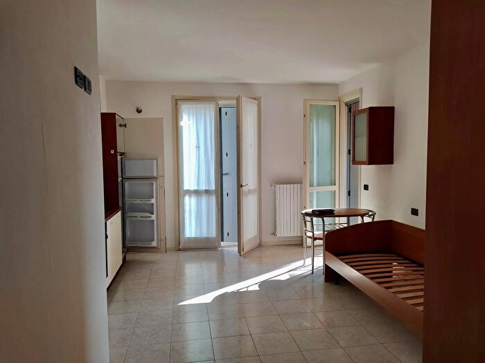 Appartamento monolocale in affitto in Crema