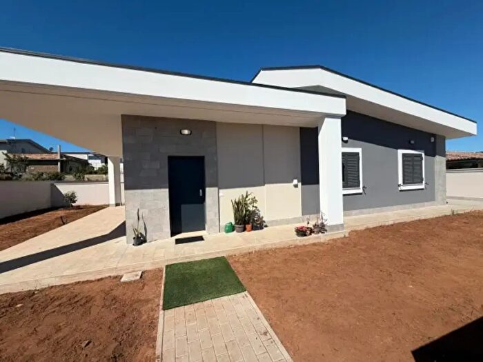Casa quadrilocale in vendita in Via della Cannuccia, Anzio