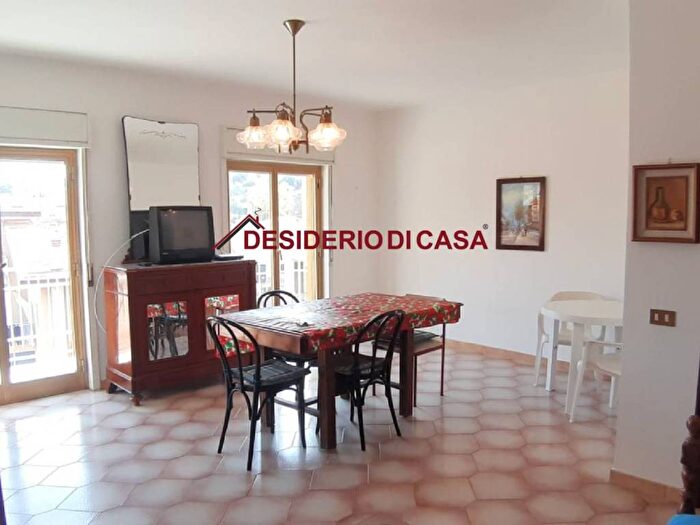 Appartamento bilocale in affitto in Via del Giubileo Magno, Centro, Cefalù