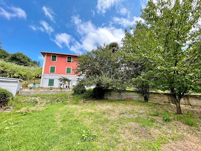 Appartamento bilocale in vendita in Via Novembre Mignanego, Mignanego