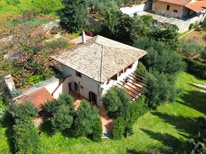 Casa con 6 locali in vendita in Contrada Acqua La Vite, Castellammare Del Golfo