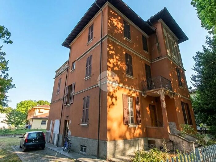 Appartamento trilocale in vendita in Via Roma, Langhirano