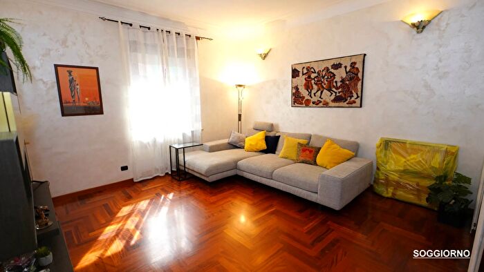 Appartamento con 5 locali in vendita in Via Cavaglià, Torino