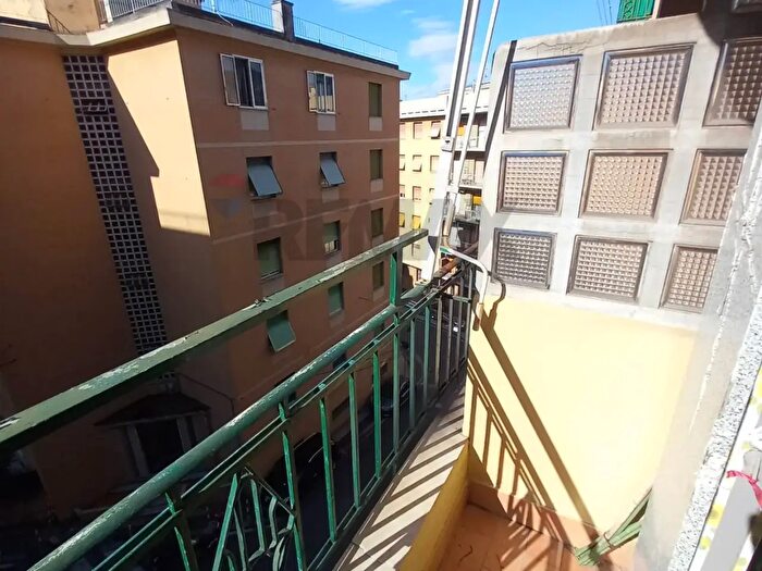 Appartamento con 5 locali in vendita in Via Sparta, Genova