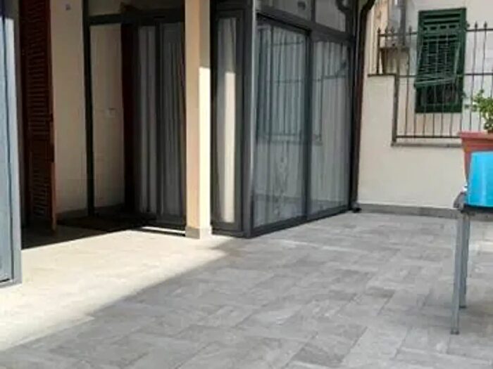 Appartamento con 5 locali in vendita in Firenze