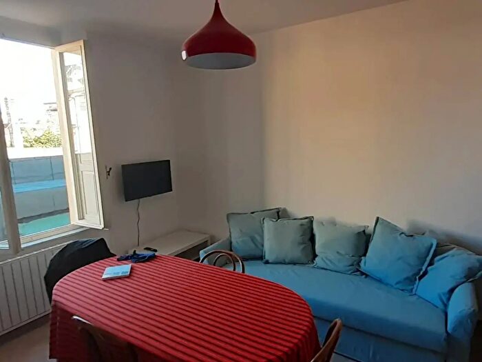 Appartamento trilocale in affitto in Via della Spina, Pisa