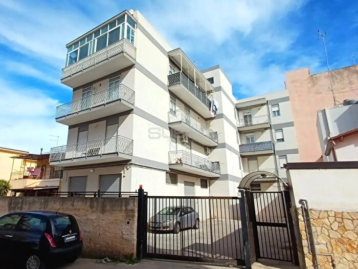 Appartamento trilocale in vendita in Santa Panagia, Siracusa