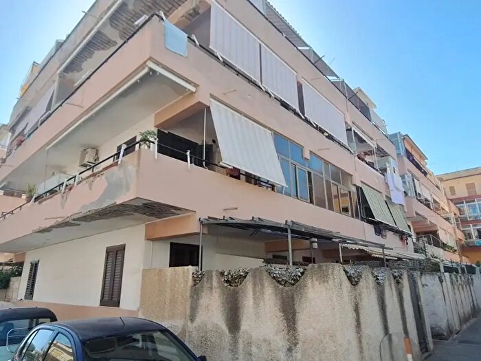 Appartamento bilocale in affitto in Via Garibaldi b, Spadafora