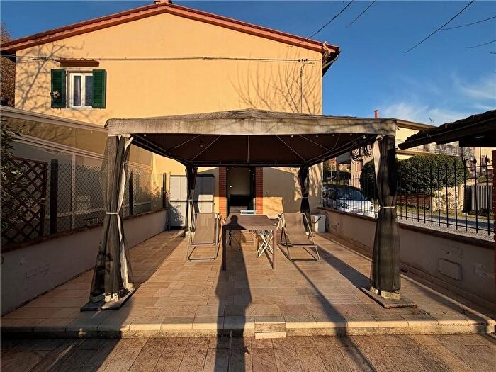 Appartamento trilocale in affitto in VIA EMPOLESE, San Vincenzo a Torri Santa Maria a Marciola, Scandicci