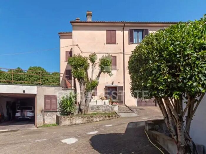 Appartamento con 6 locali in vendita in Località Cacciata, Orvieto