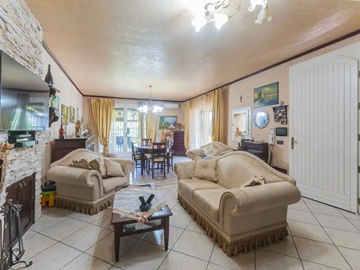 Casa con 5 locali in vendita in Via Canaletto, Malalbergo