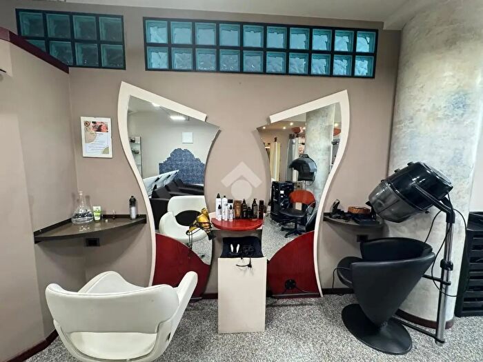 Appartamento bilocale in vendita in Via Dante Alighieri, Bellinzago Novarese