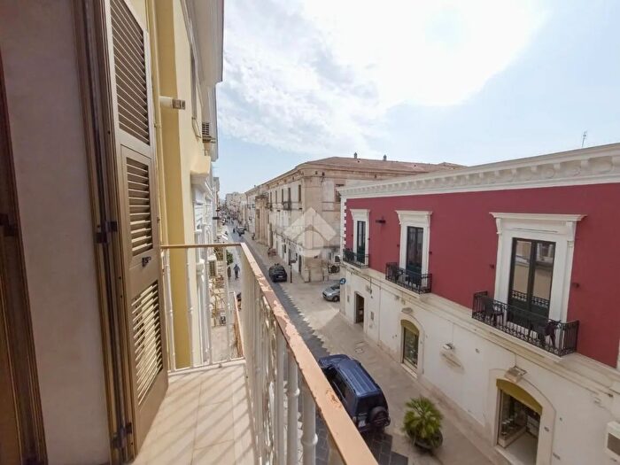 Appartamento trilocale in vendita in Corso Manfredi, Manfredonia