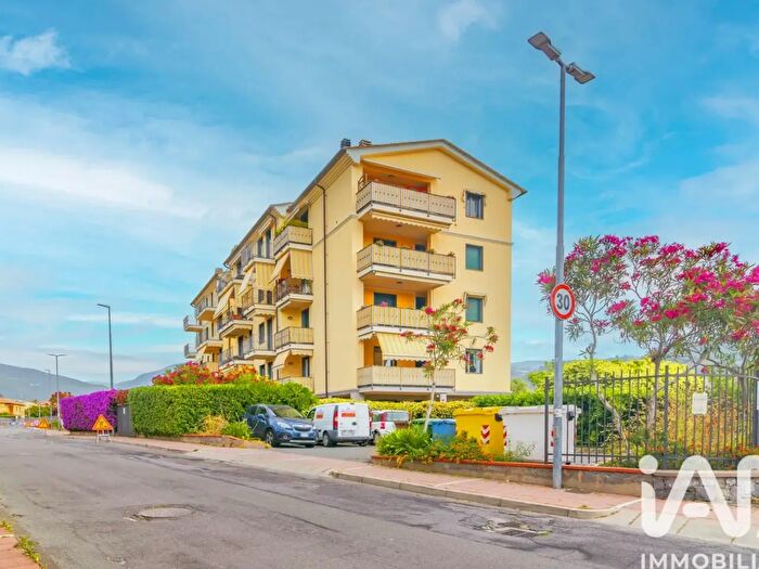 Appartamento trilocale in vendita in Via Beglini, Taggia