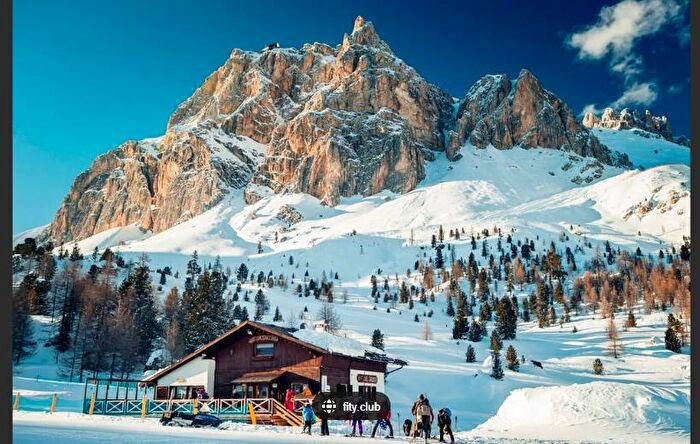 Appartamento trilocale in affitto in Via Trento, Auronzo, Auronzo di Cadore