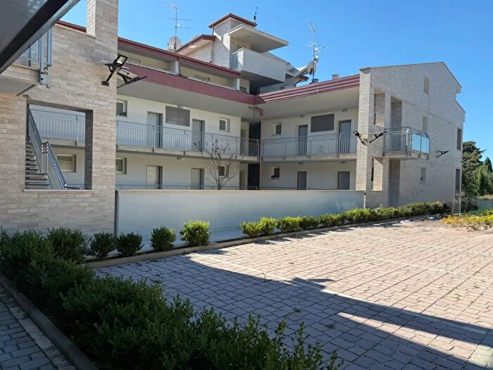 Appartamento trilocale in vendita in Via Monte Moricone, Velletri