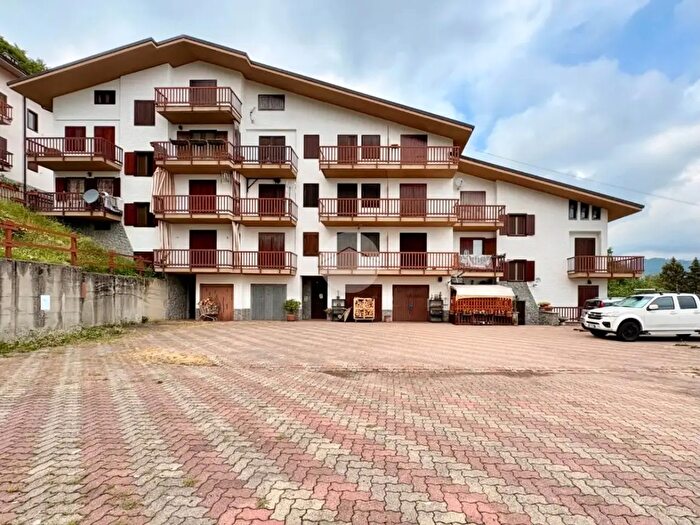 Appartamento bilocale in vendita in Via della Fontana, Monastero Di Lanzo