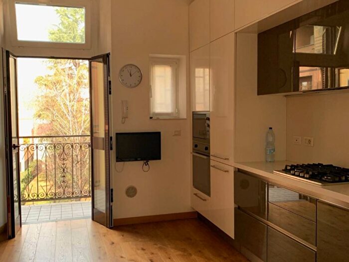 Appartamento bilocale in affitto in Viale Vincenzo Lancetti, Farini, Milano