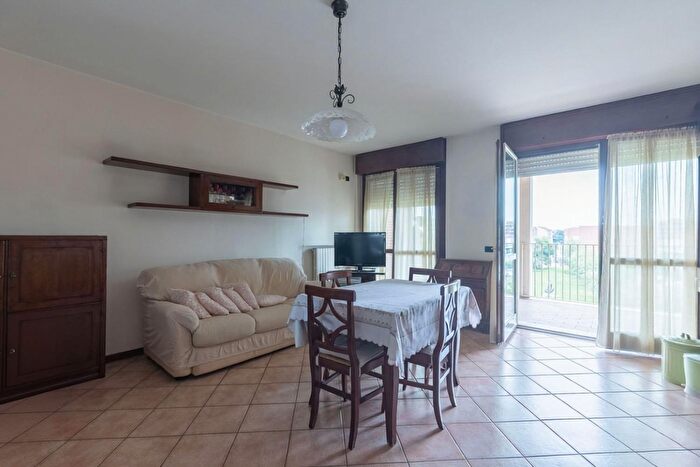 Appartamento bilocale in vendita in Via G dAnnunzio, Pioltello