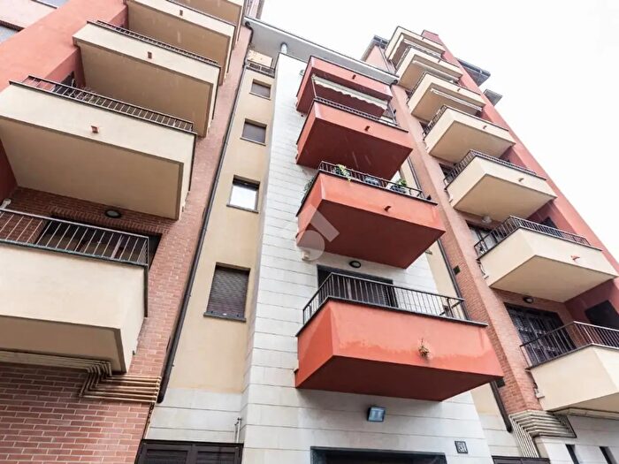 Appartamento bilocale in affitto in Via Bolzano, Milano