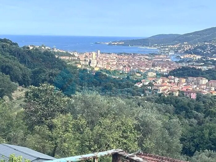 Appartamento quadrilocale in vendita in Via Montalbano, La Spezia