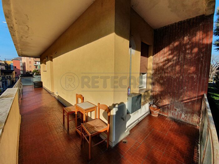 Appartamento trilocale in vendita in Via Dante, Cremona