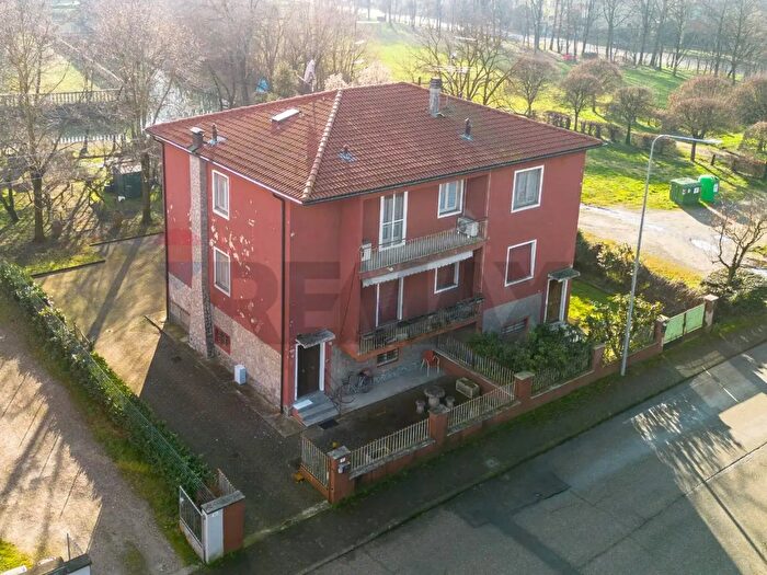 Appartamento con 5 locali in vendita in Via Claudio Monteverdi, Busseto