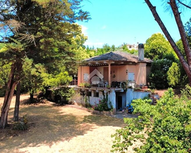 Casa trilocale in vendita in Via della Lira, Rignano Flaminio