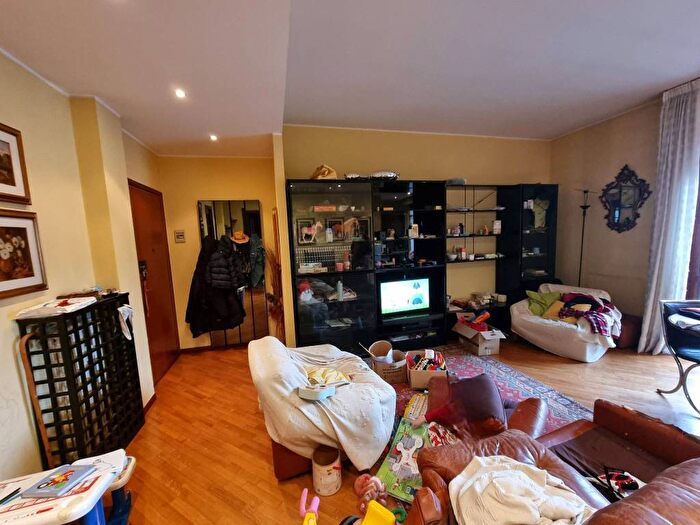 Appartamento trilocale in affitto in Campo Coni, Pavia