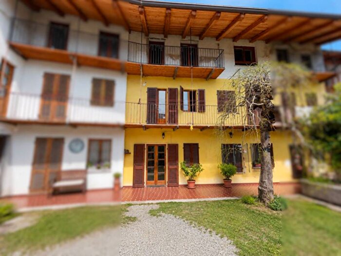 Casa con 5 locali in vendita in Via Pietro Crotta, Cascinette d'Ivrea