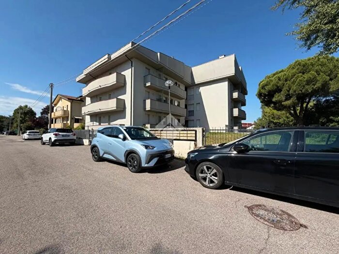 Appartamento bilocale in vendita in Via Pietro Maroncelli, Rovigo