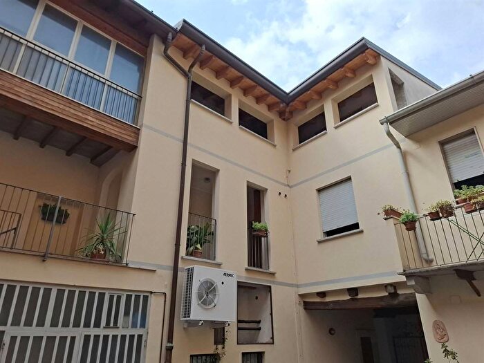 Appartamento monolocale in affitto in Via Umberto I, Umberto I Garibaldi, Seregno