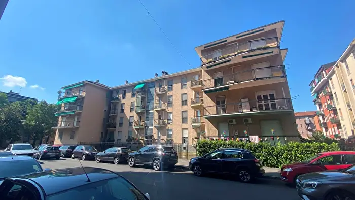 Appartamento trilocale in vendita in Via Vincenzo Monti, San Giuliano Milanese