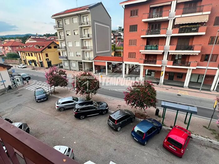Appartamento trilocale in affitto in Via Torino, Trofarello